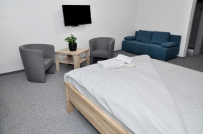 Pokoje, Apartamenty, Restauracja Marcus